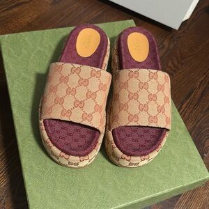 Gucci sandals